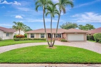 5655 NW 86th Ave in Coral Springs, FL - Building Photo - Building Photo