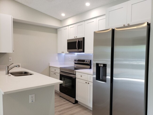 960 Loquat Tree Rd in Orlando, FL - Building Photo - Building Photo