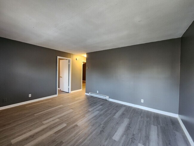 108 Tandy Dr in Clarksville, TN - Foto de edificio - Building Photo