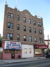 121 Jamaica Ave in Brooklyn, NY - Foto de edificio - Building Photo