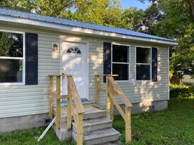 121 Jackson Blvd #2, Unit 121 Jackson Blvd. Apt. #2 in St. Augustine, FL - Building Photo