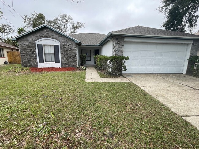 property at 738 Holbrook Cir