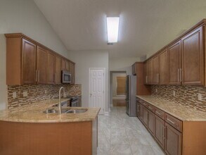 253 Carolina Jasmine Ln in Jacksonville, FL - Building Photo - Building Photo