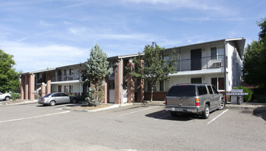 Bradburn Gardens in Westminster, CO - Building Photo - Building Photo