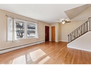 1241 Circle Terrace Blvd NE in Minneapolis, MN - Building Photo - Building Photo