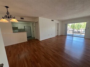 15201 SW 80th St, Unit 202 in Miami, FL - Building Photo - Building Photo