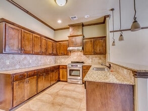 3820 Wickersham Dr in Edmond, OK - Building Photo - Building Photo