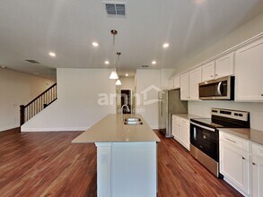 27288 St Andrews Ave in Wesley Chapel, FL - Building Photo - Building Photo