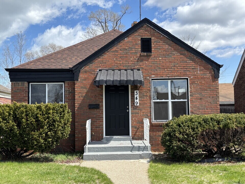 349 Taney St in Gary, IN - Building Photo