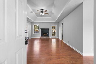 609 Corinth Ct in Clarksville, TN - Foto de edificio - Building Photo