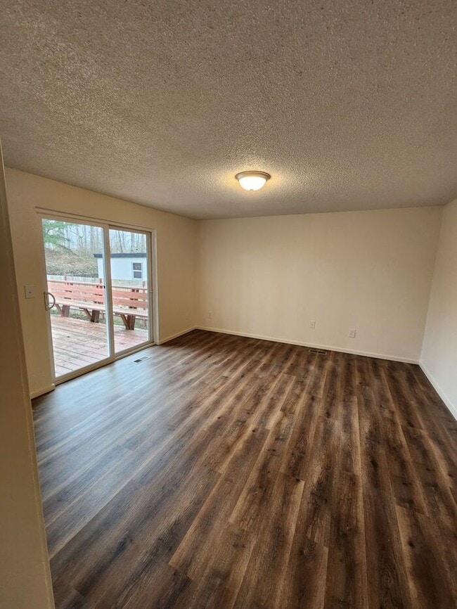 14214 25th Ave E in Tacoma, WA - Building Photo - Building Photo