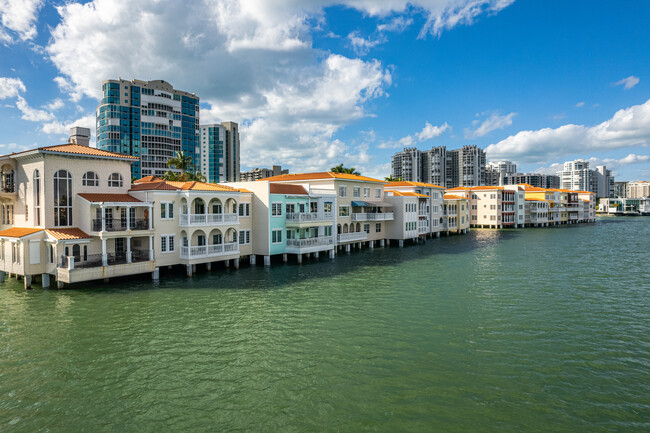 Venetian Villas at Park Shore in Naples, FL - Building Photo - Building Photo