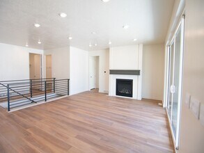 3038 Kingbird Dr in Eagle Mountain, UT - Building Photo - Building Photo
