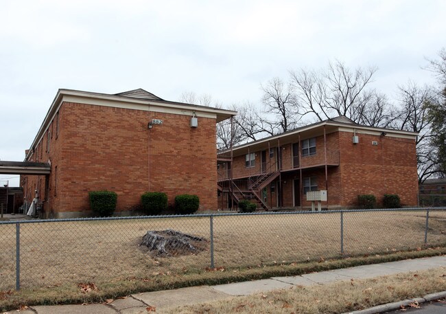 Crockett Place Apartments in Memphis, TN - Foto de edificio - Building Photo