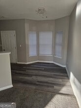 325 Brookview Dr in Riverdale, GA - Building Photo - Building Photo