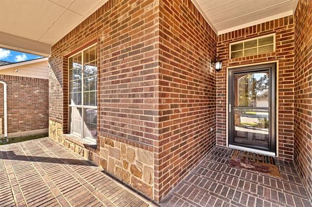 10913 Middleglen Rd in Haslet, TX - Building Photo - Building Photo