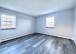 130 North St, Unit 4 in Newton, MA - Building Photo - Building Photo