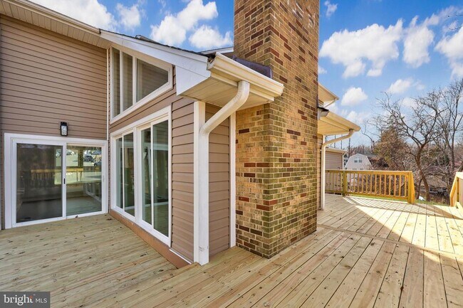 2520 Linwood Ln in Woodbridge, VA - Building Photo - Building Photo