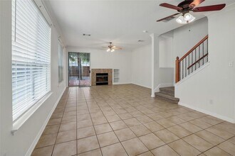 8518 Cahill Dr, Unit 9 in Austin, TX - Building Photo - Building Photo