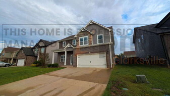 1746 Ellie Piper Cir in Clarksville, TN - Building Photo