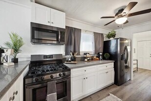 2140 Reed Ave in San Diego, CA - Building Photo