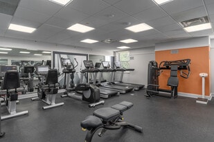 The Plaza Apartments in Jenkintown, PA - Building Photo