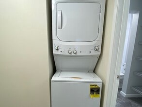 Krystie Manor (55+ Community) in Amityville, NY - Building Photo - Building Photo