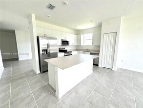2990 SE 23rd Ave in Homestead, FL - Building Photo - Building Photo