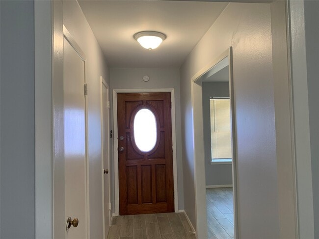 11602 Roos Rd in Houston, TX - Building Photo - Building Photo