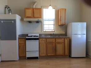 850 6th Ave, Unit C in Oakland, CA - Foto de edificio - Building Photo