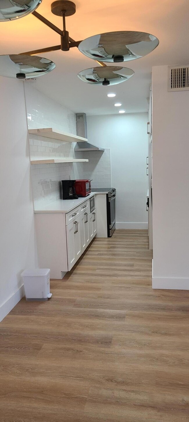 1001 SE 16th St-Unit -7 in Fort Lauderdale, FL - Building Photo - Building Photo