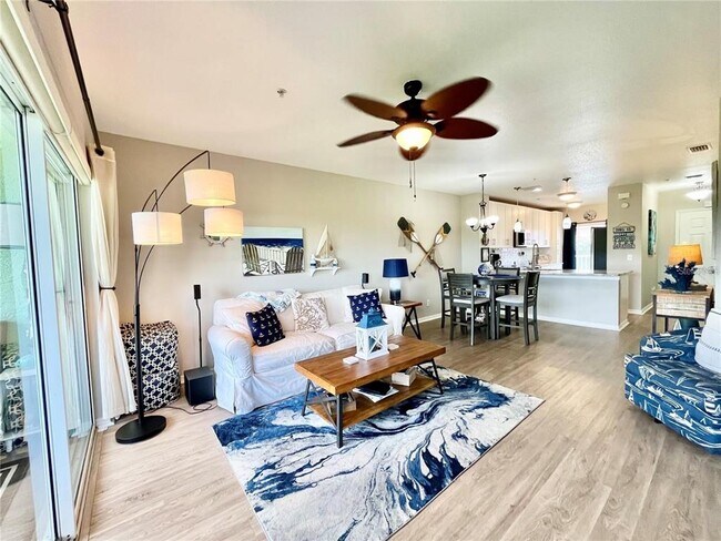 2121 Heron Lake Dr in Port Charlotte, FL - Building Photo - Building Photo