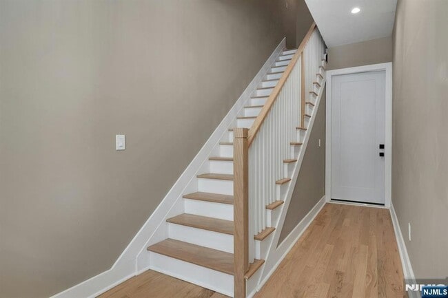 49 Park Ave in Madison, NJ - Foto de edificio - Building Photo