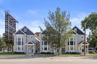 1709 W State St in Milwaukee, WI - Building Photo - Building Photo