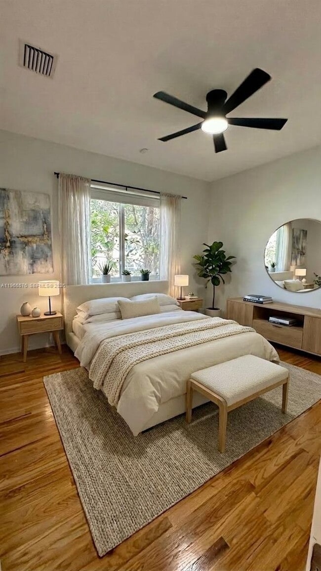 3063 Center St in Miami, FL - Building Photo - Building Photo