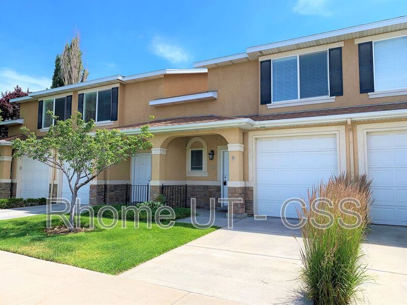 715 Villa Bluff Dr in Sandy, UT - Building Photo