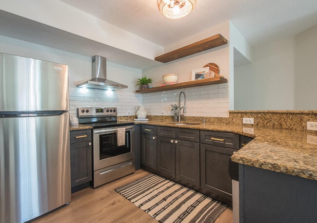 property at 101 Villa Cir