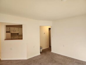 27 Forbus St in Poughkeepsie, NY - Building Photo - Building Photo