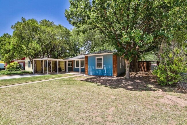 3012 30th St in Lubbock, TX - Building Photo - Building Photo