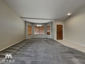 3828 W Mariposa Grande Ln in Glendale, AZ - Building Photo - Building Photo