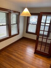 36 Kneeland Ave, Unit West Side Apartment in Binghamton, NY - Foto de edificio - Building Photo