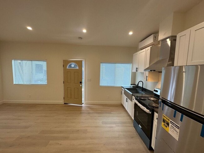 6612 Telegraph Ave in Oakland, CA - Building Photo - Building Photo