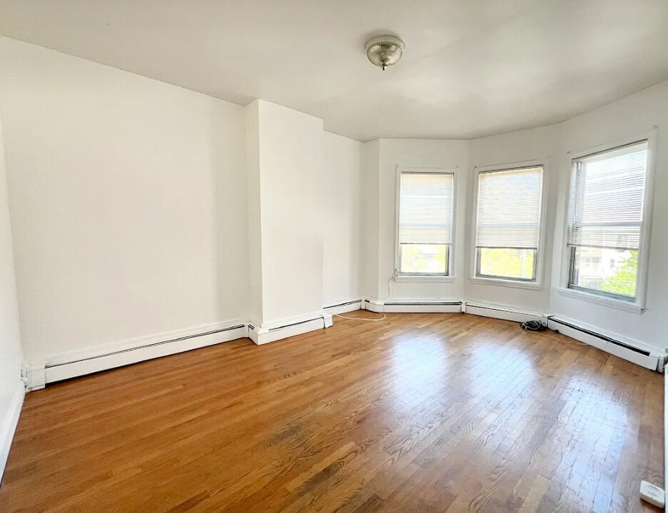 846 Huntington Ave, Unit 3 in Boston, MA - Foto de edificio