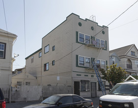 2312 E 15th St in Oakland, CA - Foto de edificio - Building Photo