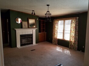 2712 Lowlander Dr in Raeford, NC - Building Photo - Building Photo