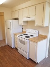 Lakeside Apartments in Mountlake Terrace, WA - Foto de edificio - Building Photo