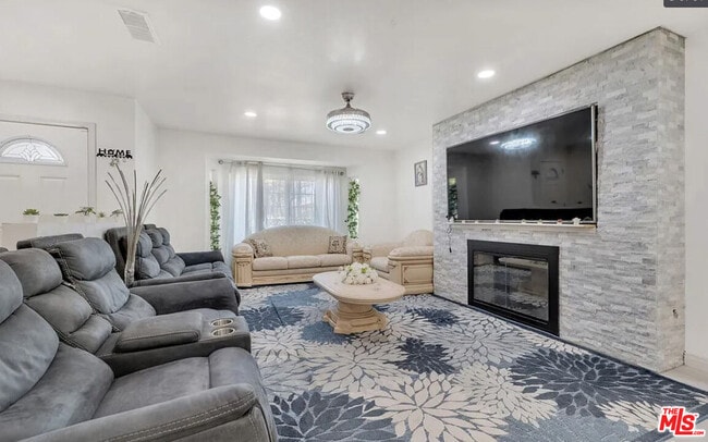 7701 Baird Ave in Los Angeles, CA - Building Photo - Building Photo