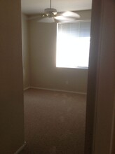 7712 Constanso Ave-Unit -Constanso Ave. 202 in Las Vegas, NV - Building Photo - Building Photo