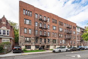 440 E 22nd St in Brooklyn, NY - Foto de edificio - Building Photo