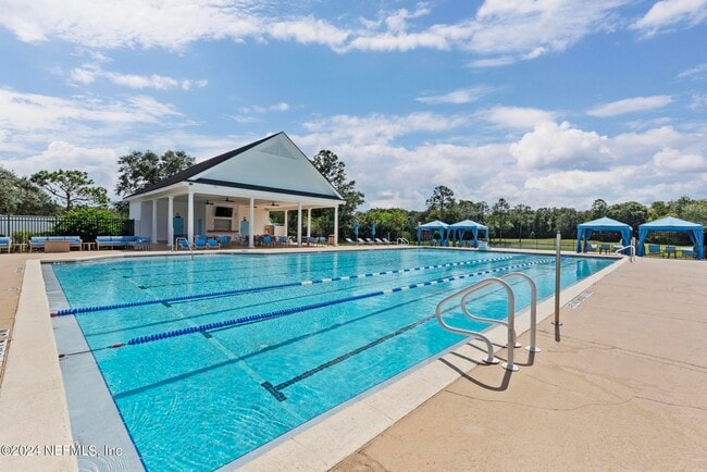 7851 Heather Lake Ct E in Jacksonville, FL - Building Photo - Building Photo